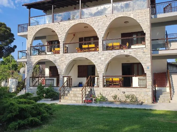 Aegialis Apartments